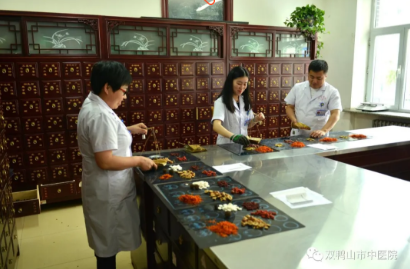 双鸭山市中医院：“代茶饮”是茶也是药，平时您泡对了么？