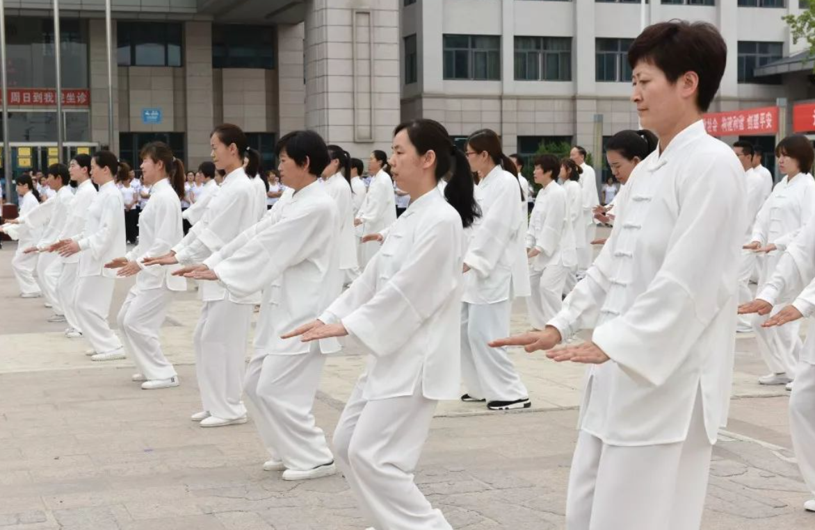 深圳隐萃堂中医馆：脾胃虚寒诱因不同，教你小方法，温化痰湿