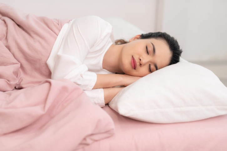 睡够8小时≠睡得好！不同年龄睡多久最好？